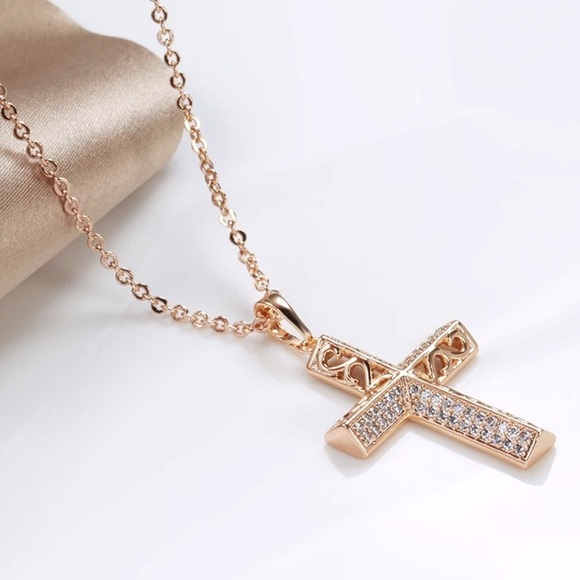 NEW Rose Gold 3D Grade AAA Zircon Cross Necklace - Picture 1 of 4